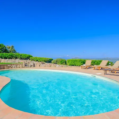 Sardinia Family - Chloe With Private Pool Abbiadori